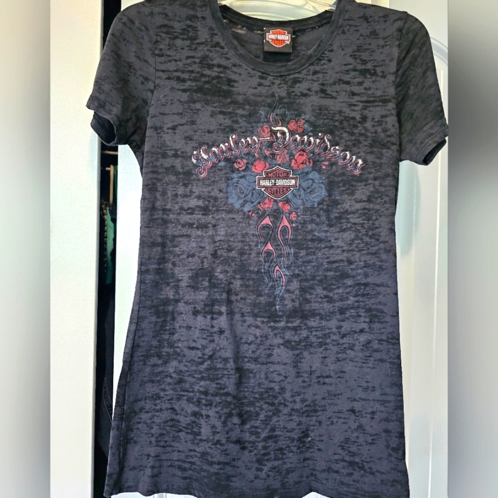Ladies Large Harley Davidson T-shirt  EUC